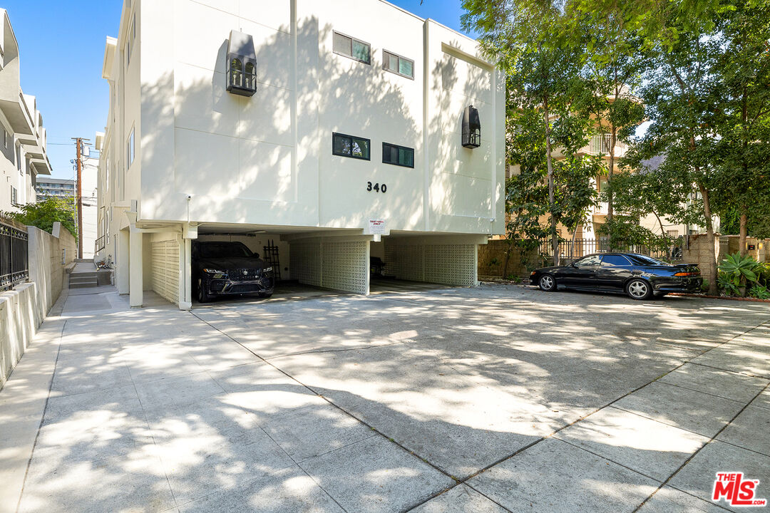 340 N Palm Dr Unit: Unit 2