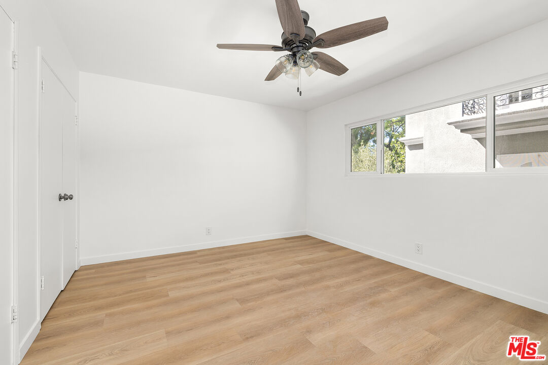 340 N Palm Dr Unit: Unit 2