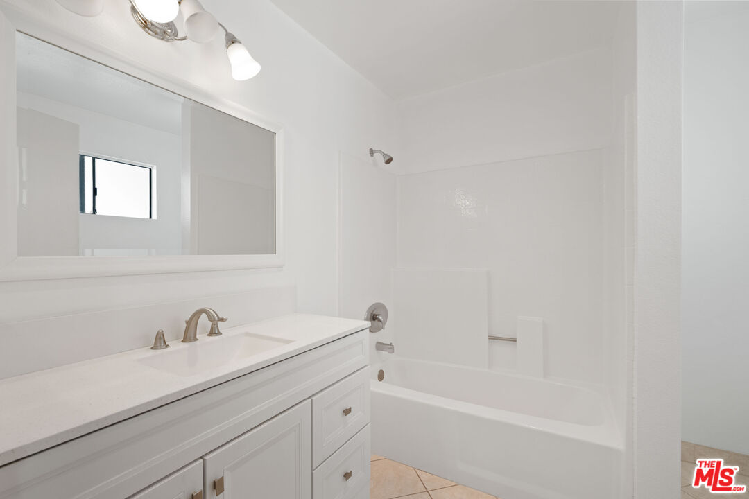 11975 Texas Ave Unit: 202