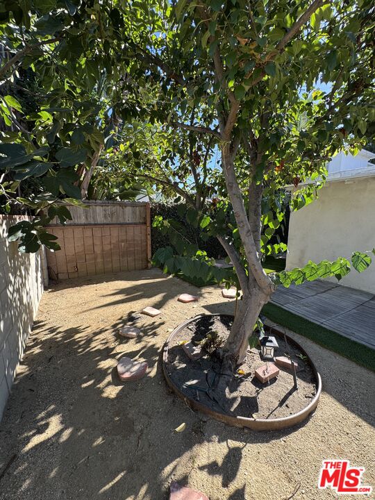 446 N California St Unit: GH