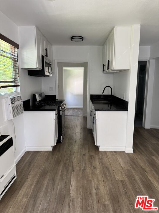 446 N California St Unit: GH