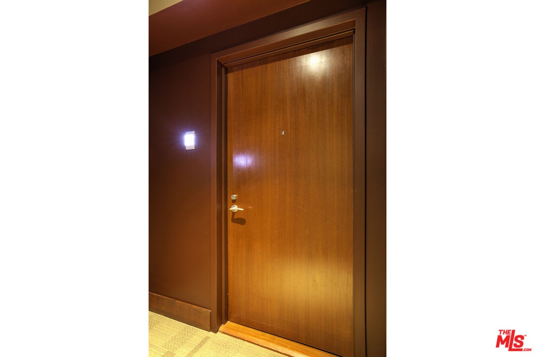 1155 S Grand Ave Unit: 1204