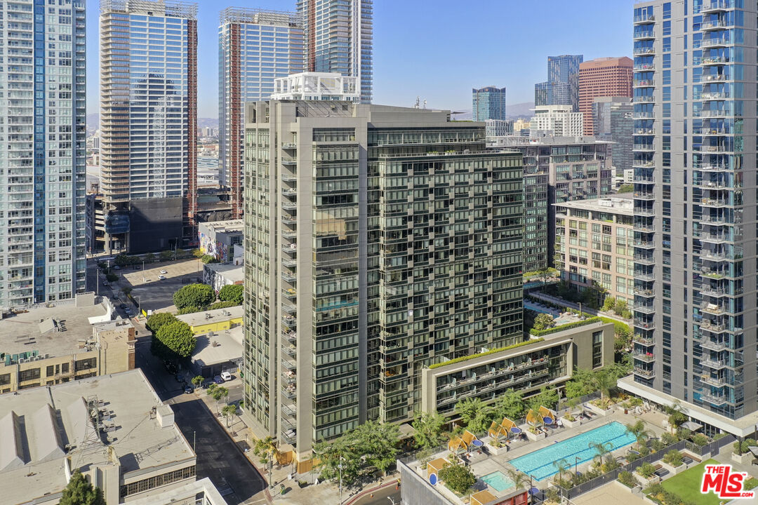 1155 S Grand Ave Unit: 1204