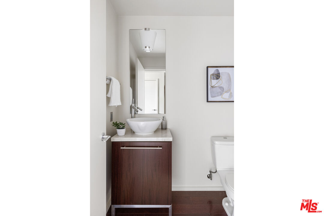 1155 S Grand Ave Unit: 1204