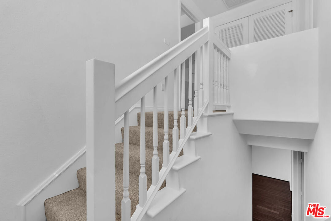 4050 GLENCOE AVE Unit: 405