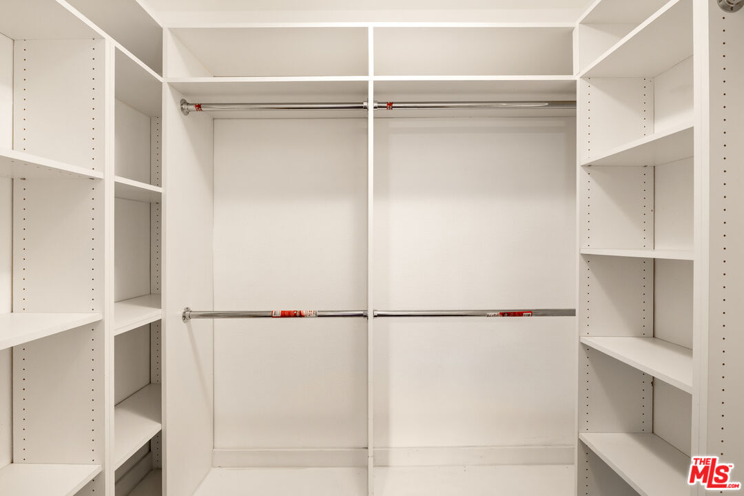 12930 Valleyheart Dr Unit: 4