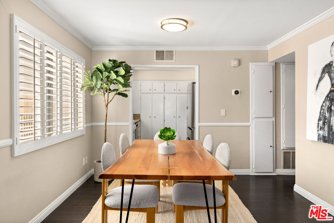 12930 Valleyheart Dr Unit: 4