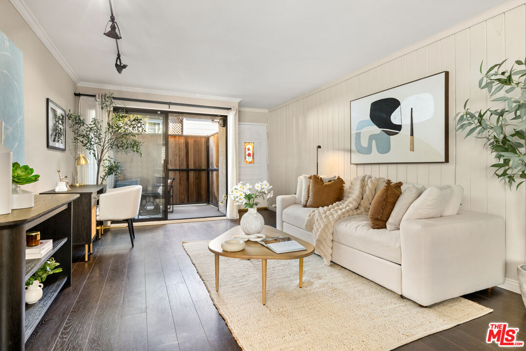 12930 Valleyheart Dr Unit: 4