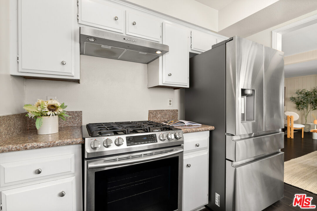 12930 Valleyheart Dr Unit: 4