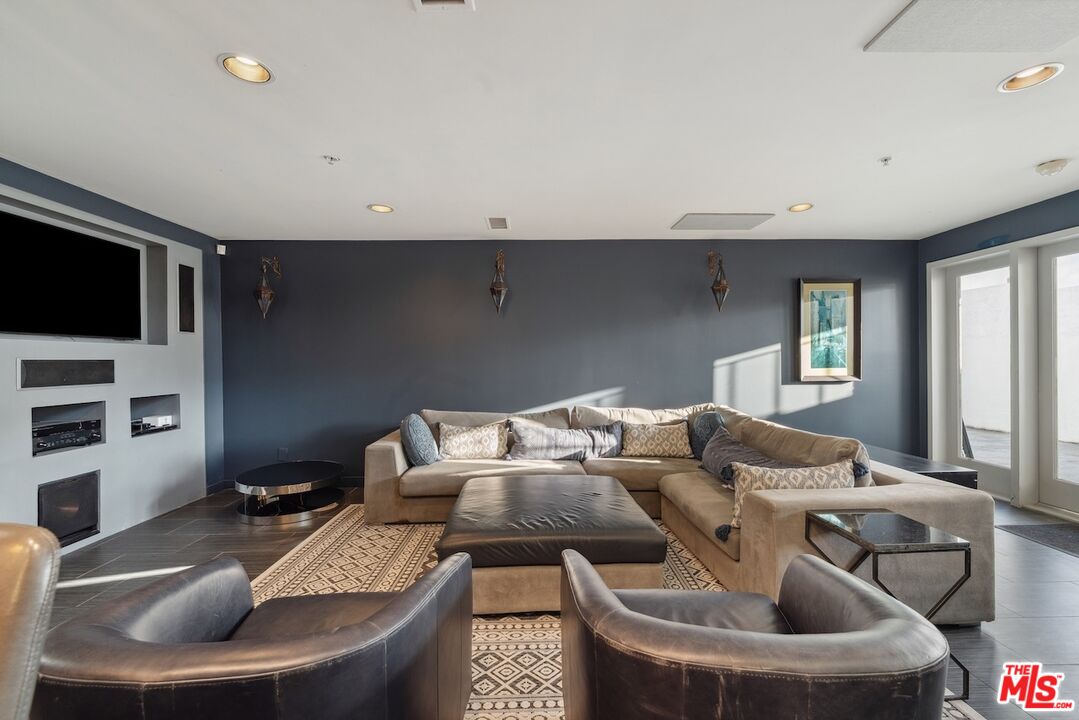 2029 Mount Olympus Dr