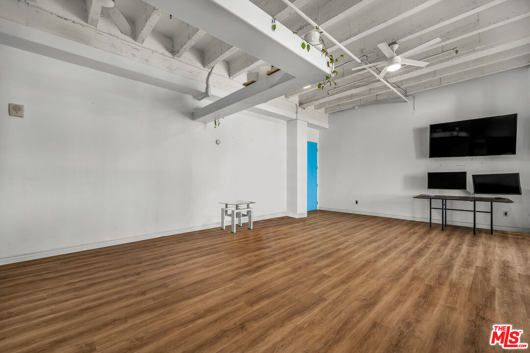 312 W 5th St Unit: 802