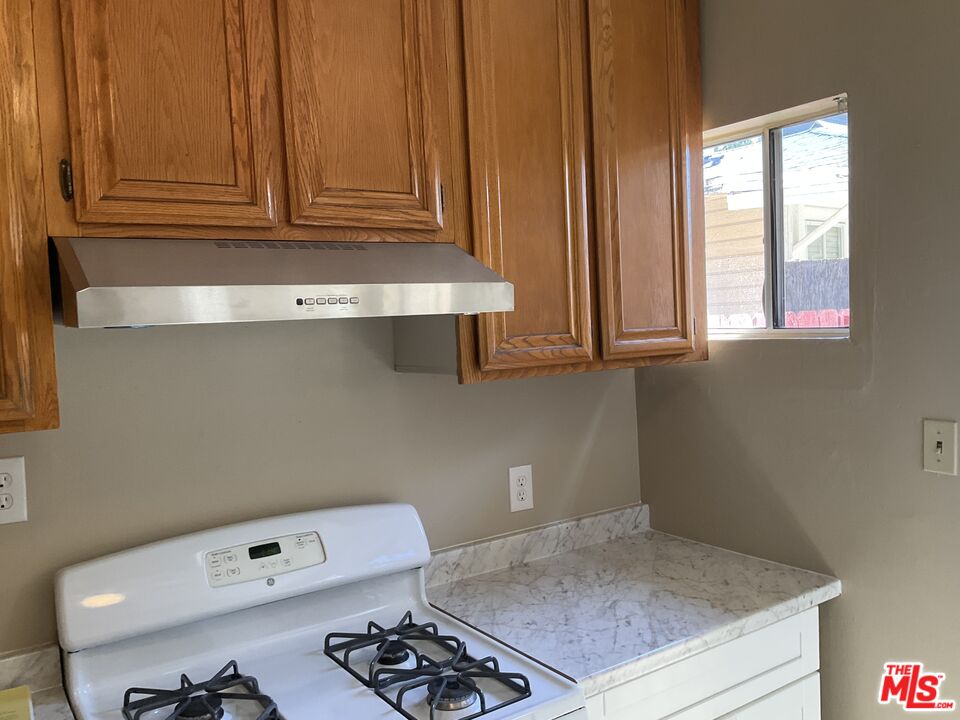 586 San Francisco Ave