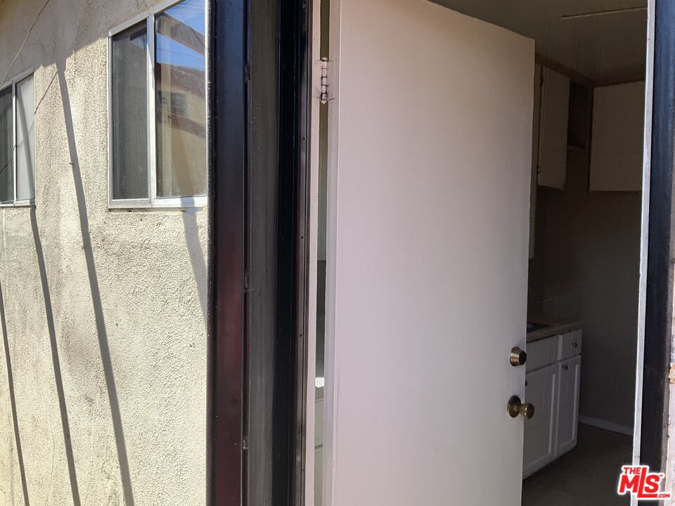 586 San Francisco Ave