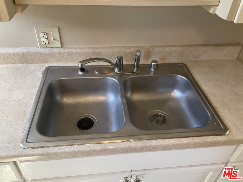 586 San Francisco Ave