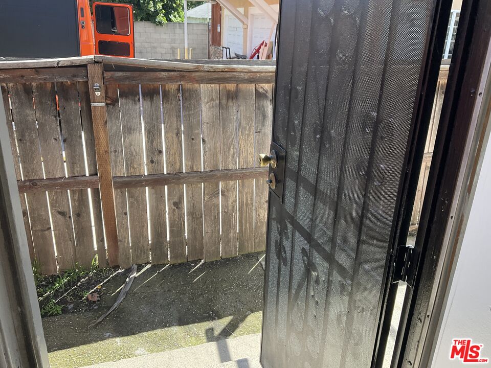 586 San Francisco Ave