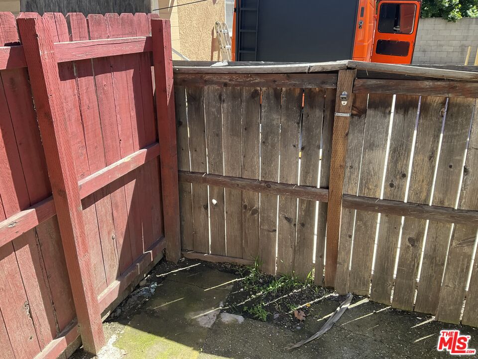 586 San Francisco Ave