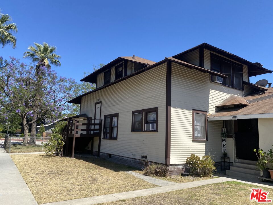 586 San Francisco Ave