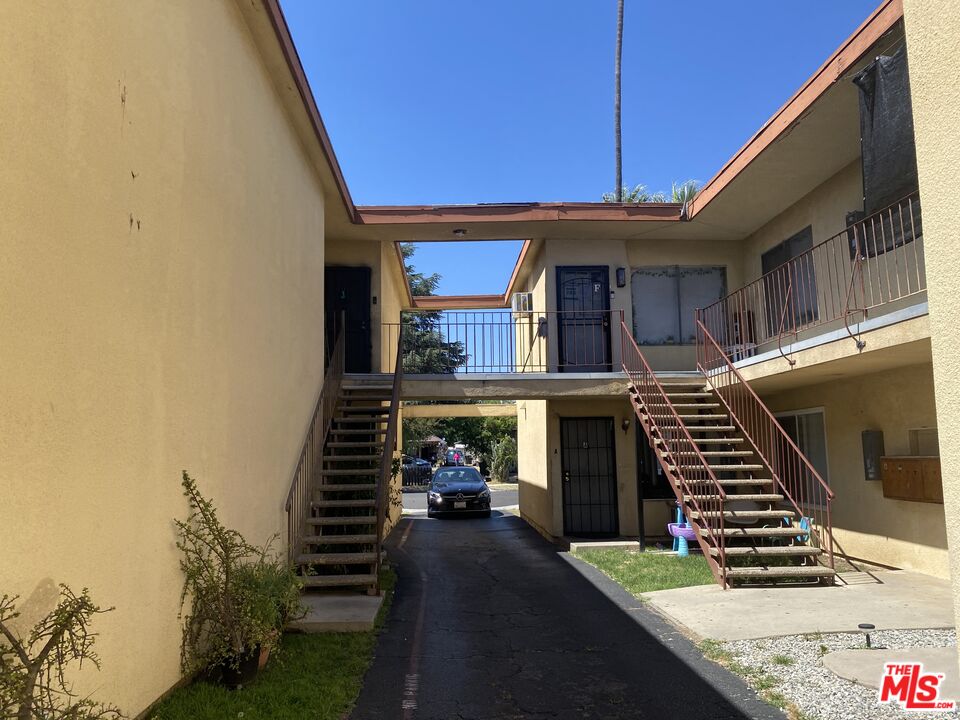 572 San Francisco Ave