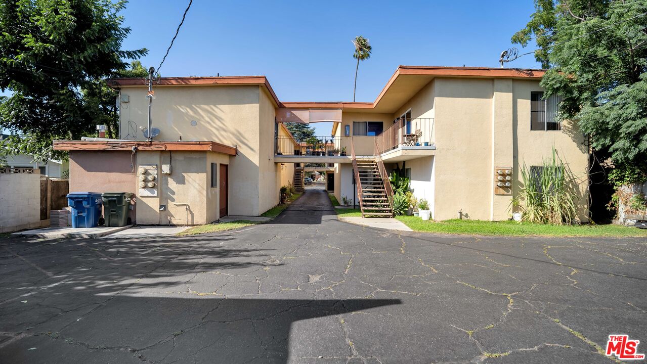 572 San Francisco Ave