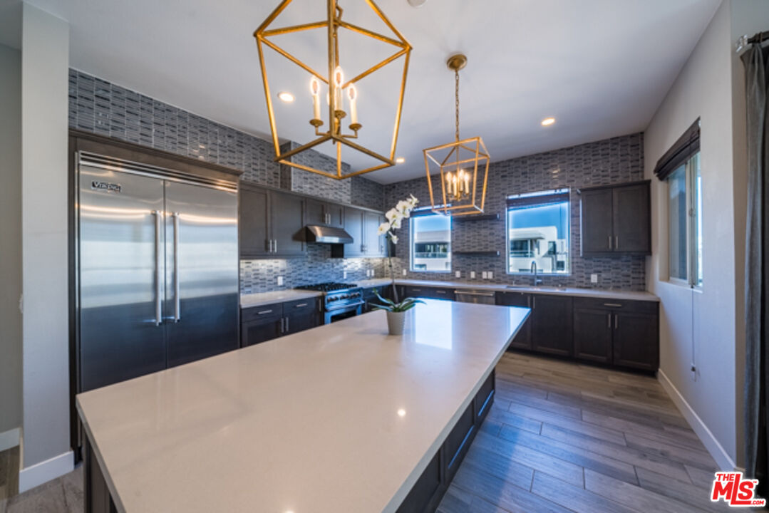 5837 Village Dr Unit: 3