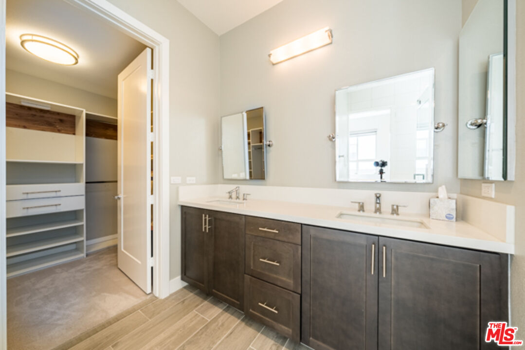 5837 Village Dr Unit: 3