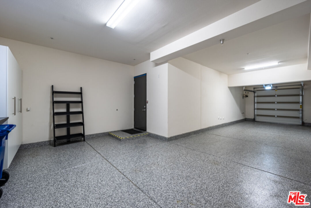 5837 Village Dr Unit: 3