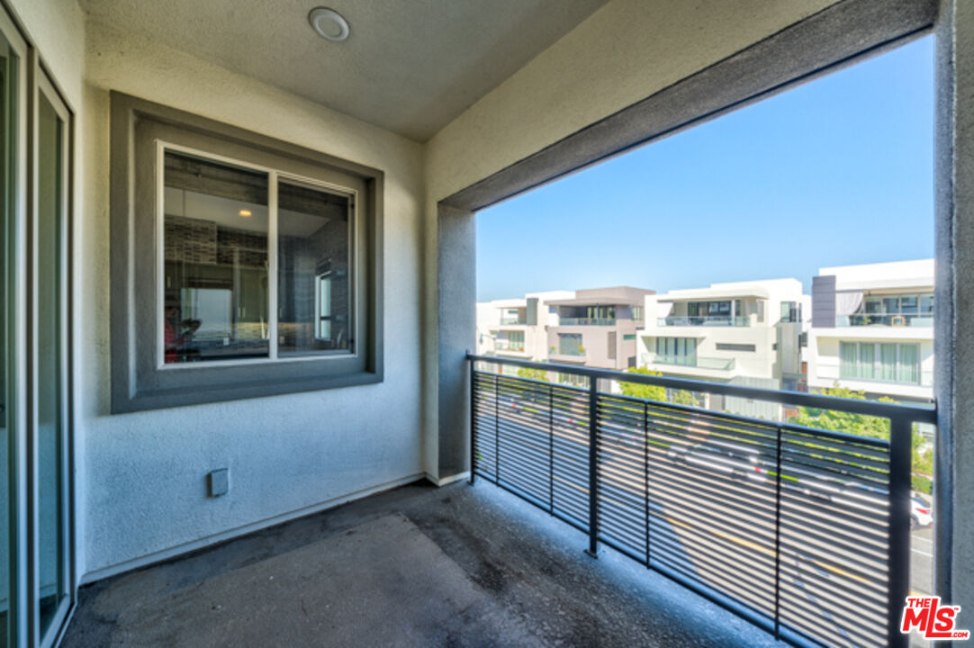 5837 Village Dr Unit: 3