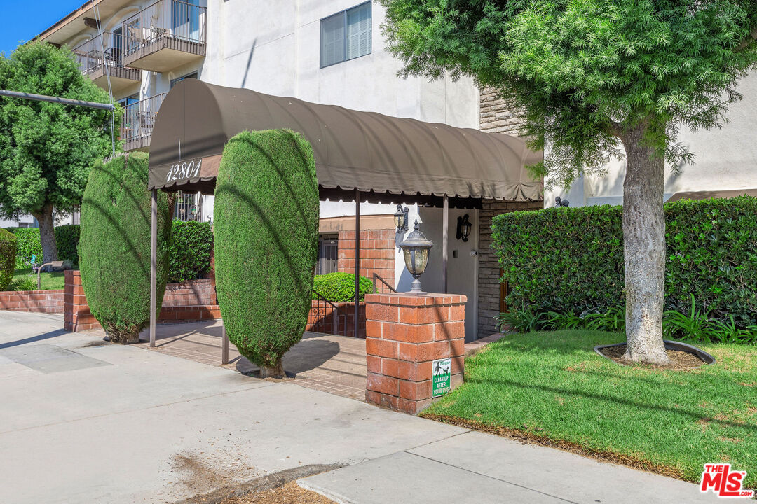12801 Moorpark St Unit: 313
