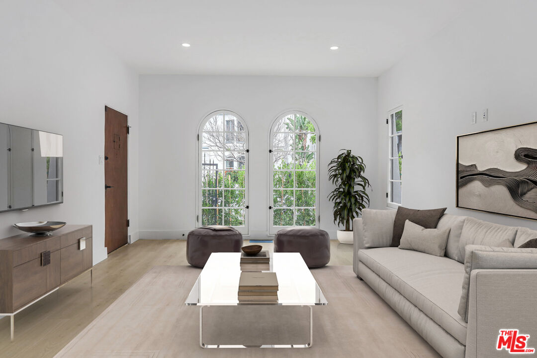 6206 Orange St Unit: 1/2