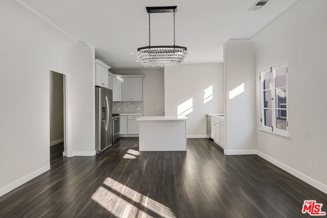 408 N GENESEE AVE Unit: 1/2