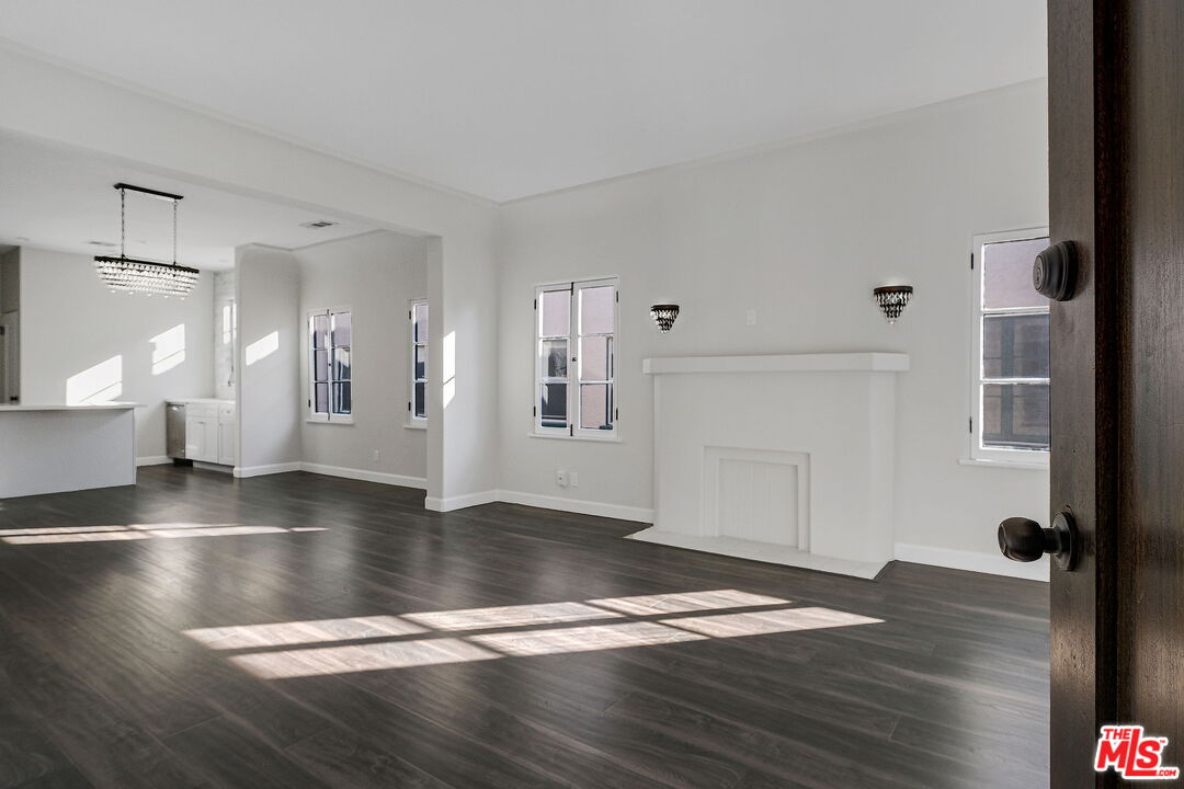 408 N GENESEE AVE Unit: 1/2