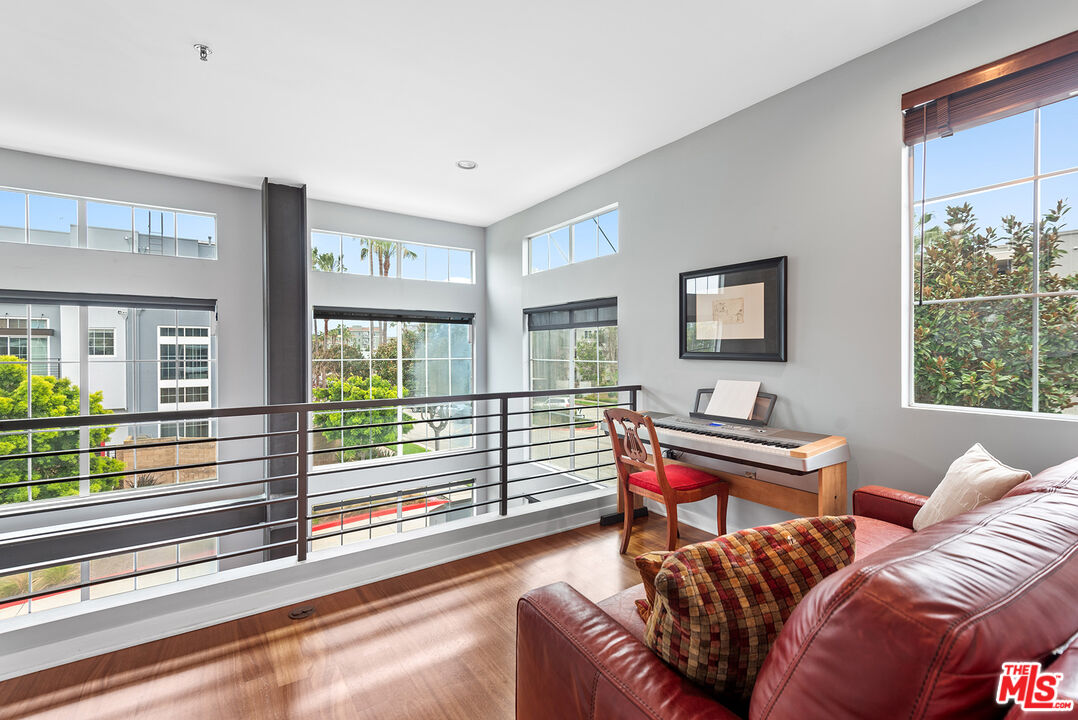 5300 Playa Vista Dr Unit: 12