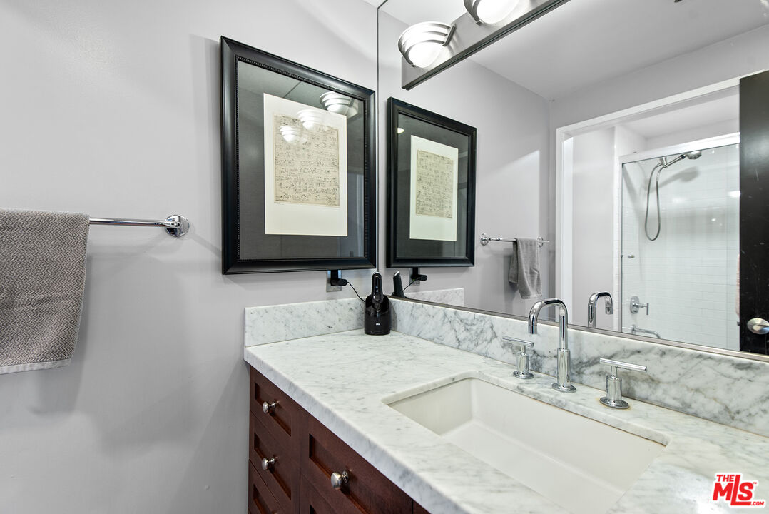 5300 Playa Vista Dr Unit: 12