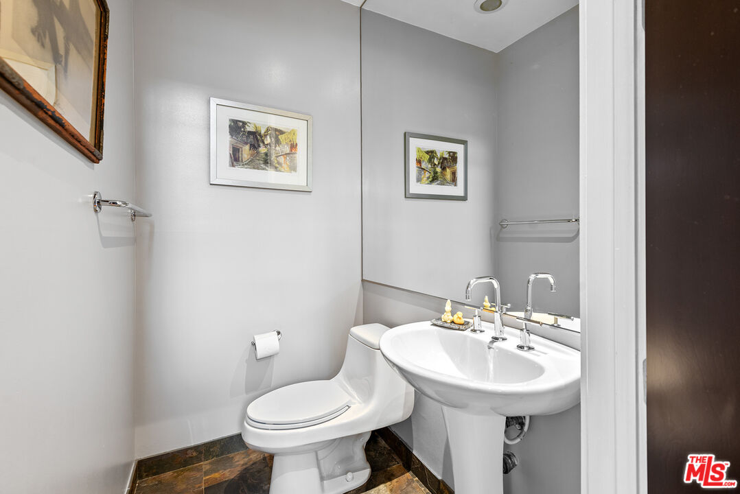 5300 Playa Vista Dr Unit: 12