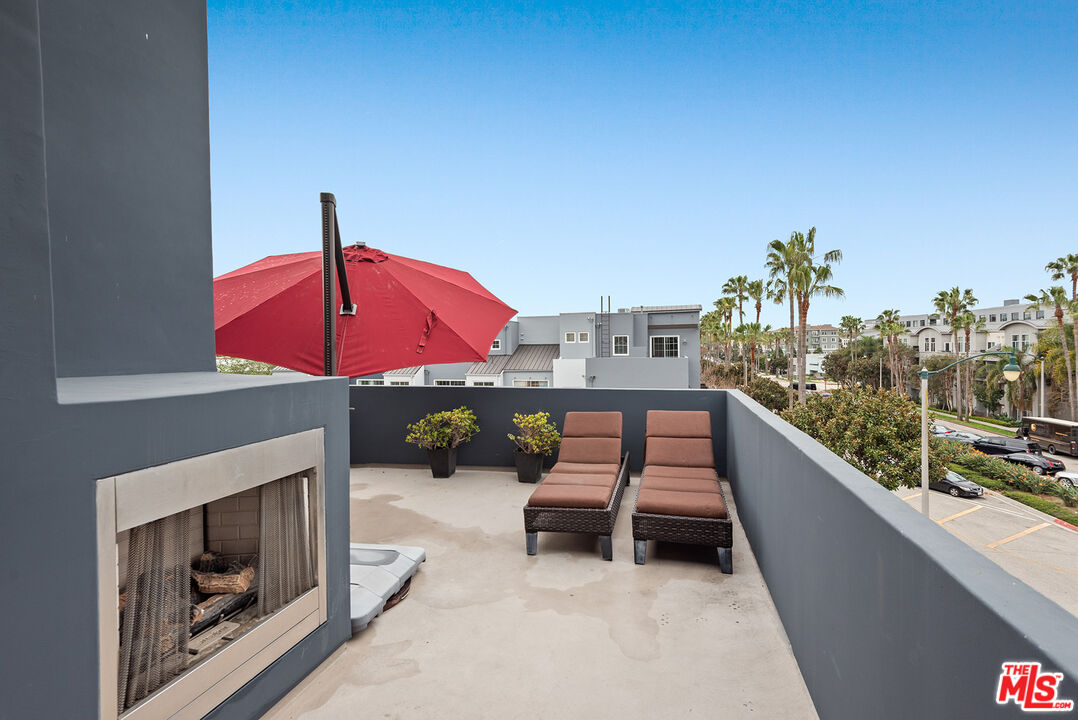 5300 Playa Vista Dr Unit: 12