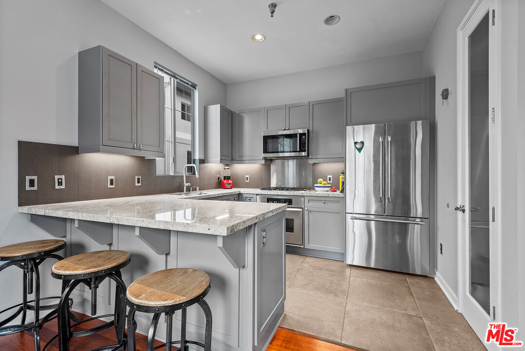 5300 Playa Vista Dr Unit: 12