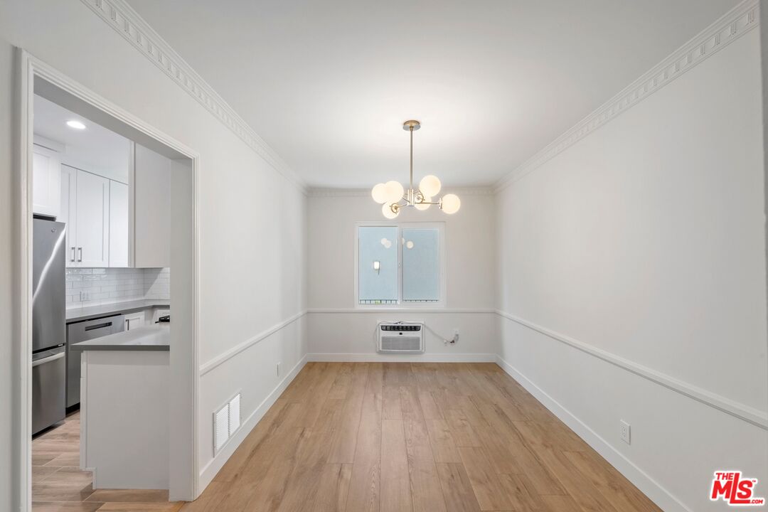 1250 N Crescent Heights Blvd Unit: 4