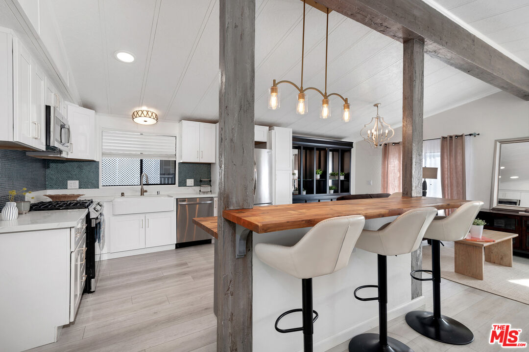 1600 E Vista Way Unit: 81