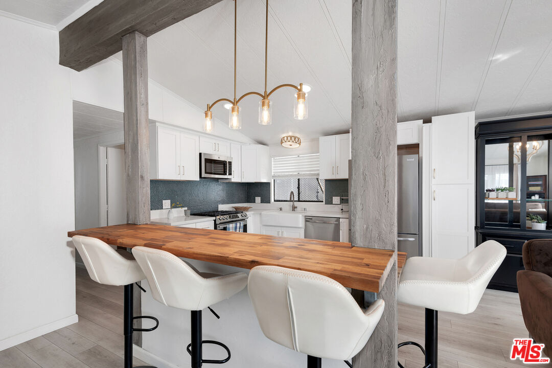 1600 E Vista Way Unit: 81