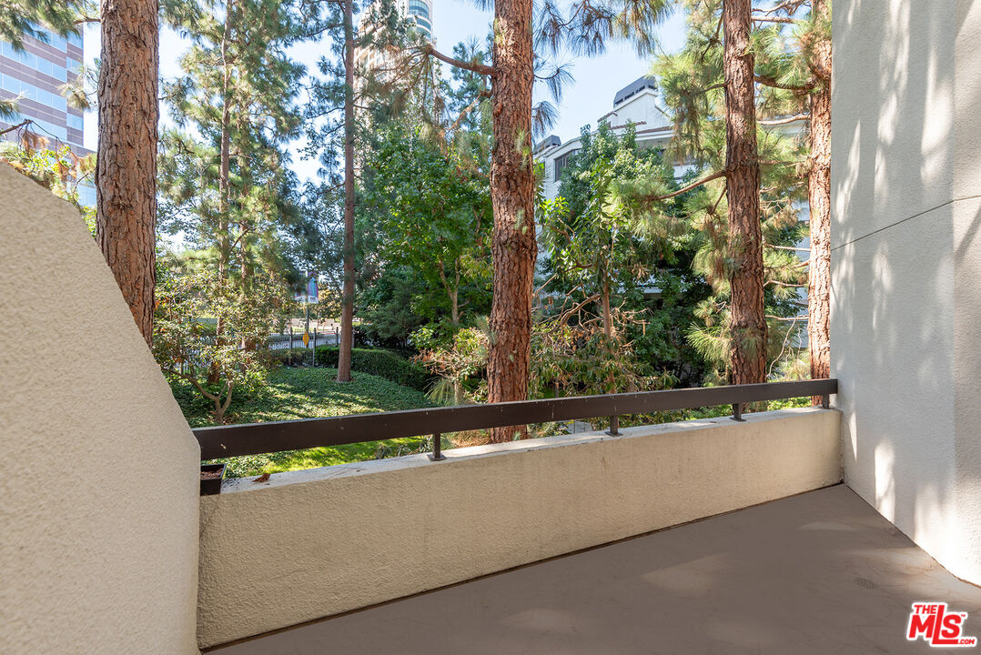 2102 Century Park Ln Unit: 116