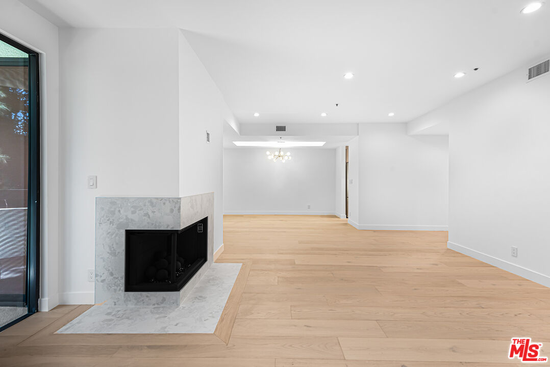 2102 Century Park Ln Unit: 116