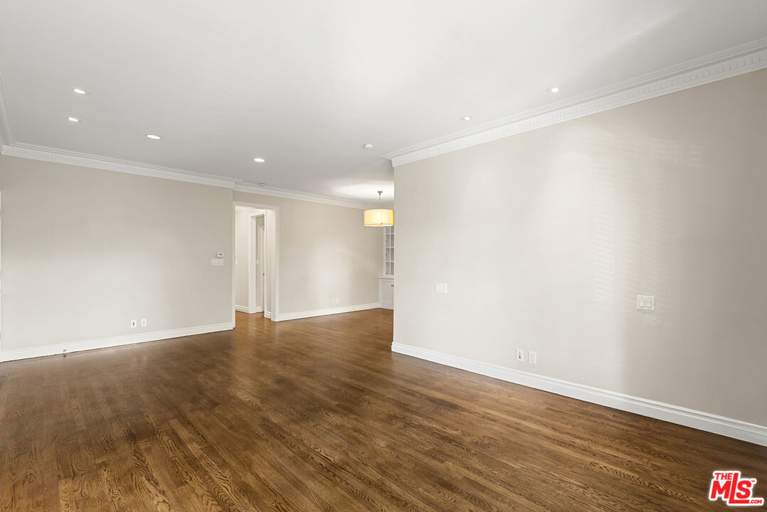 9601 Charleville Blvd Unit: 10