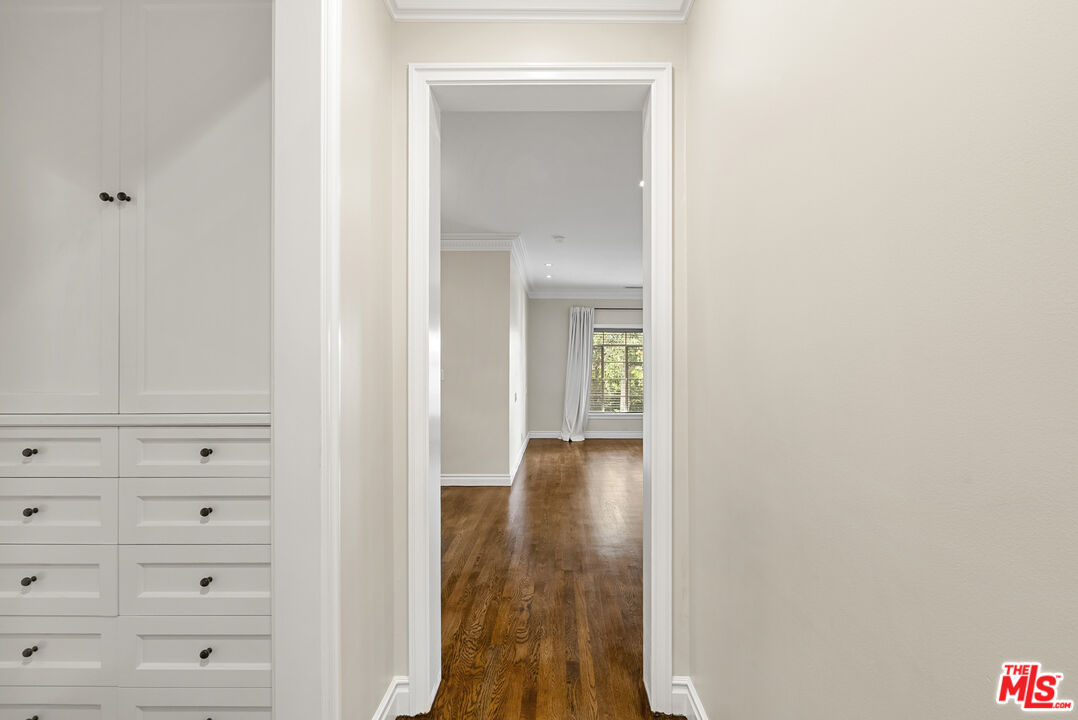 9601 Charleville Blvd Unit: 10