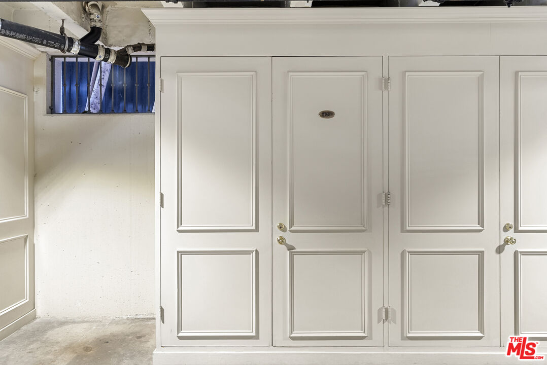 9601 Charleville Blvd Unit: 10