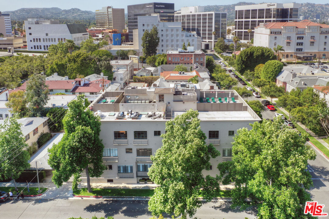 9601 Charleville Blvd Unit: 10