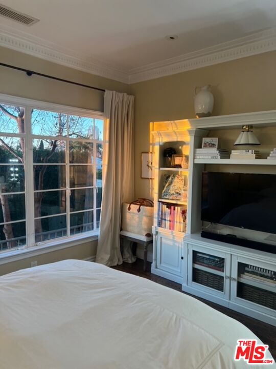 9601 Charleville Blvd Unit: 10