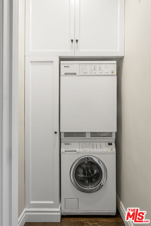 9601 Charleville Blvd Unit: 10