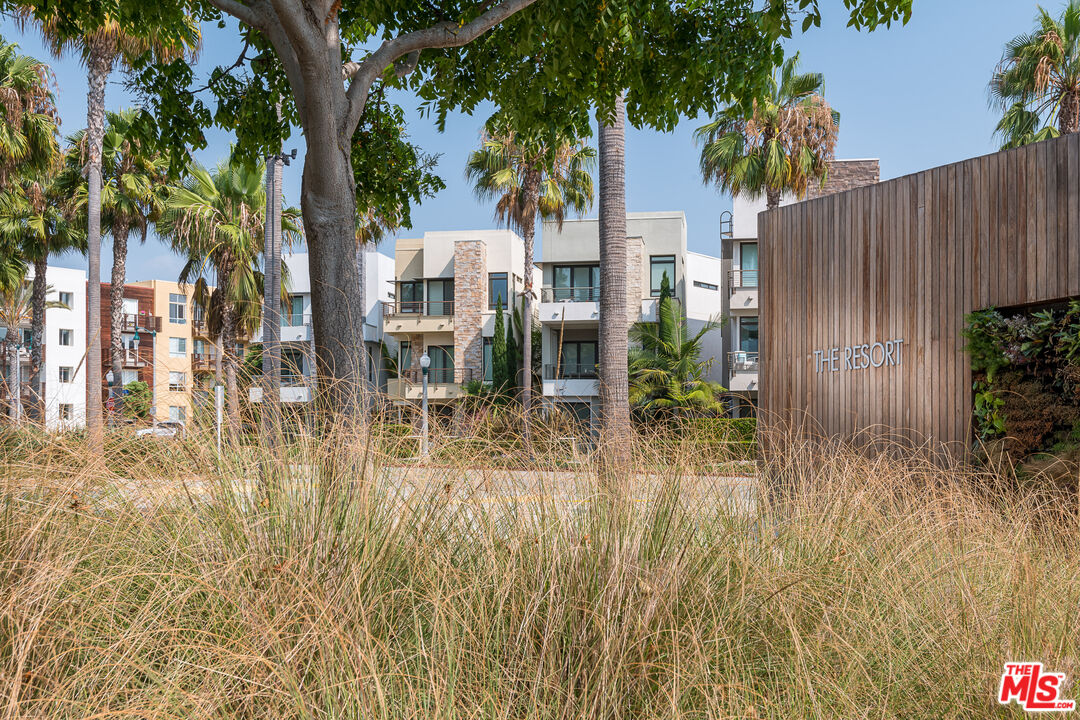 12655 Bluff Creek Dr Unit: 129