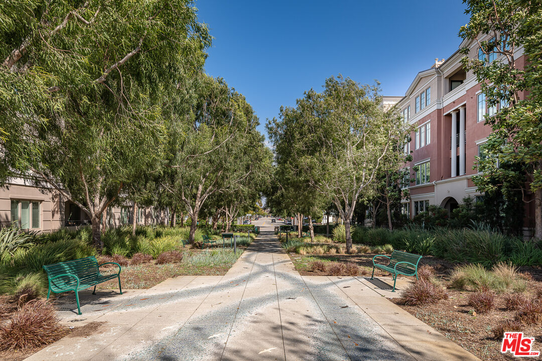 12655 Bluff Creek Dr Unit: 129