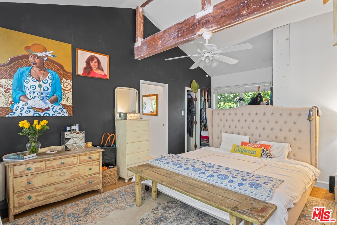 14957 Valley Vista Blvd